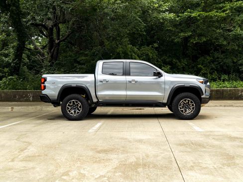 Used 2024 Chevrolet Colorado ZR2 AWD/4WD image 10