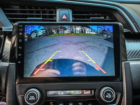 Used 2017 Honda Civic Sport image 11