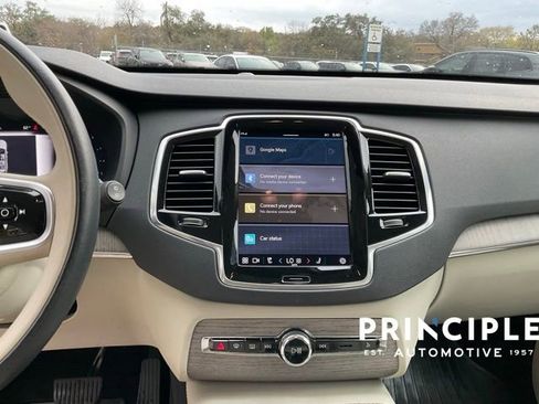 Certified 2023 Volvo XC90 B5 Plus w/ Protection Package Premier image 18