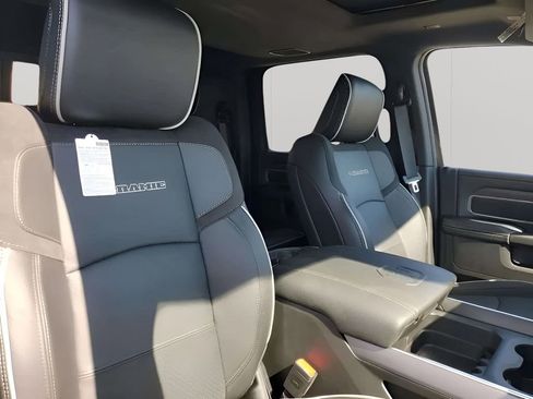 New 2025 RAM 2500 Laramie AWD/4WD image 28