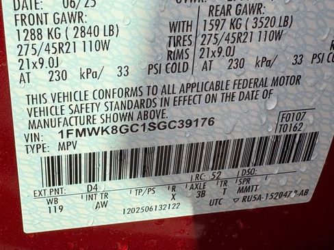 Used 2025 Ford Explorer ST w/ Sun And Sound Package AWD/4WD image 20