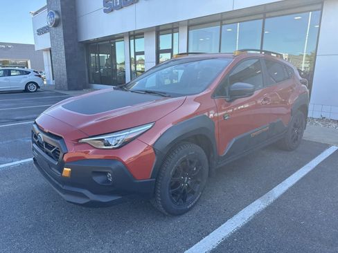 Used 2025 Subaru Crosstrek 2.5i Wilderness AWD/4WD image 1