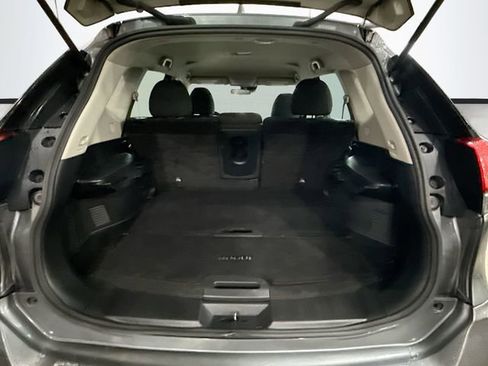 Used 2020 Nissan Rogue S image 21