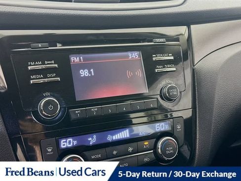 Used 2015 Nissan Rogue SV AWD/4WD image 20