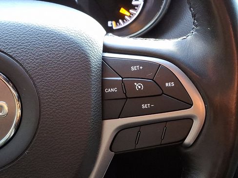 Certified 2020 Jeep Grand Cherokee Altitude image 23