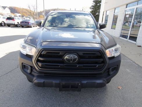 Used 2018 Toyota Tacoma SR5 image 5