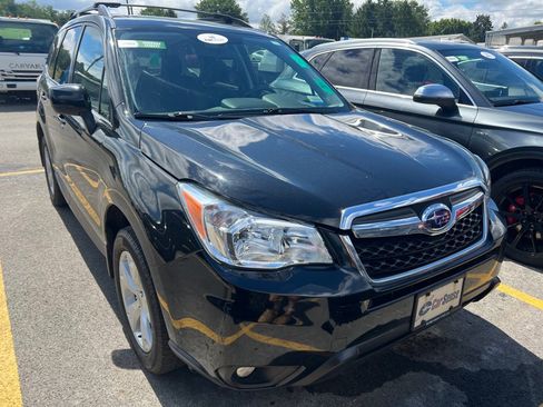 Used 2016 Subaru Forester 2.5i Limited AWD/4WD image 2