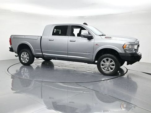 Used 2024 RAM 2500 Limited AWD/4WD image 3