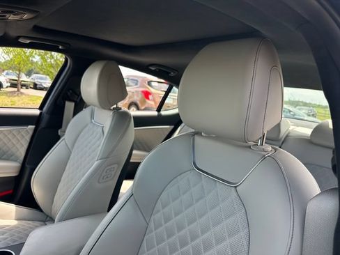 Used 2023 Genesis G70 3.3T w/ Sport Prestige Package AWD/4WD image 14