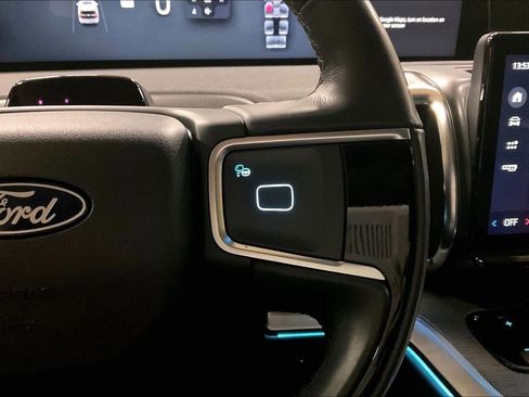 Certified 2025 Ford Expedition Max Platinum AWD/4WD image 18