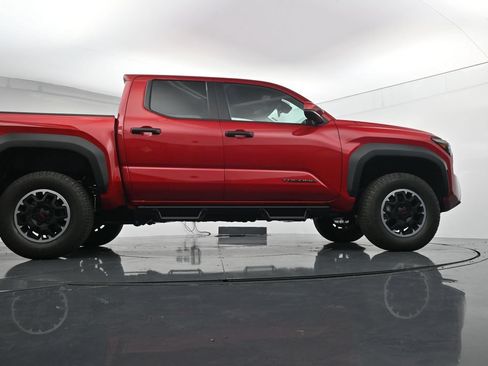 Used 2026 Toyota Tacoma TRD Off-Road AWD/4WD image 41