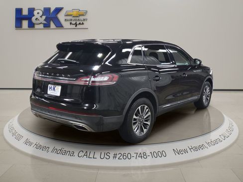 Used 2023 Lincoln Nautilus AWD image 6
