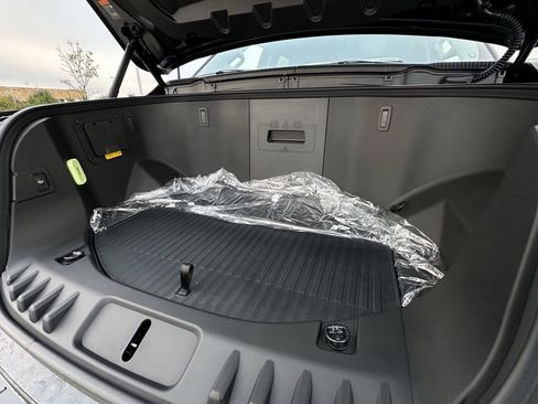 New 2025 Ford F150 Lightning XLT image 72