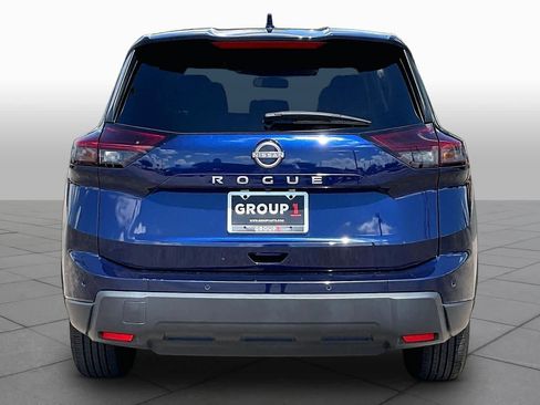 Used 2025 Nissan Rogue SV FWD image 5