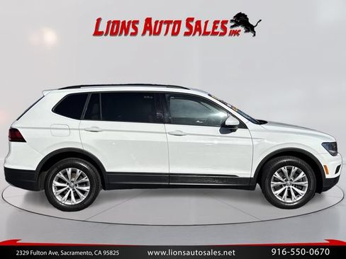 Used 2018 Volkswagen Tiguan S w/ 3rd Row Seat Package AWD/4WD image 4