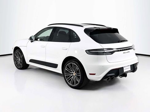 New 2026 Porsche Macan GTS image 3
