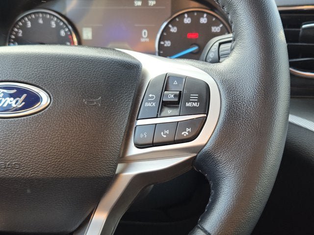 Used 2022 Ford Explorer XLT w/ Equipment Group 202A AWD/4WD image 30