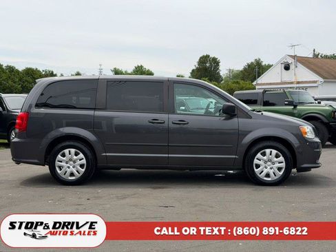 Used 2017 Dodge Grand Caravan SE w/ Power Window Group FWD image 6
