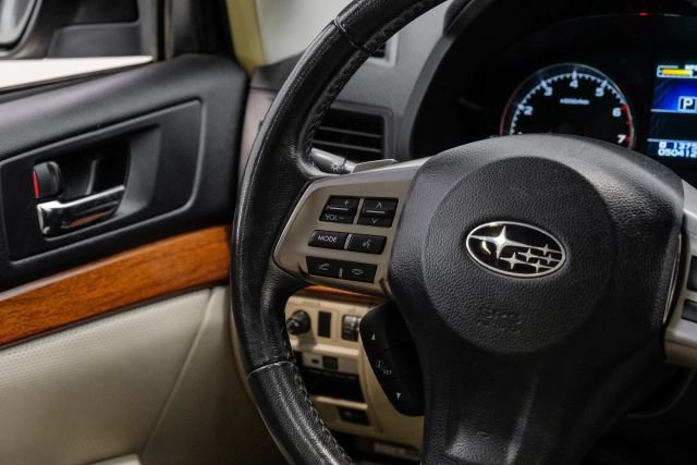 Used 2014 Subaru Outback 2.5i Limited AWD/4WD image 25
