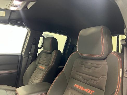Used 2024 Nissan Frontier PRO-4X w/ Pro Convenience Package AWD/4WD image 16