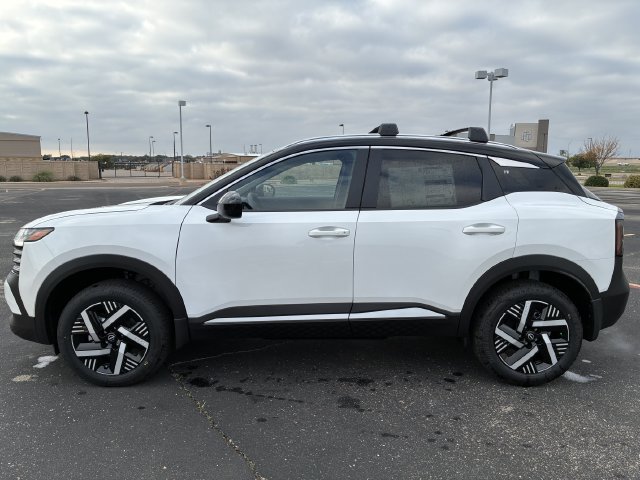 New 2027 Nissan Kicks SV w/ Cold Weather Package FWD image 3