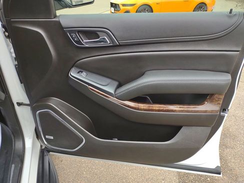 Used 2017 Chevrolet Suburban LT image 45