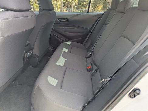 Used 2025 Toyota Corolla LE image 21