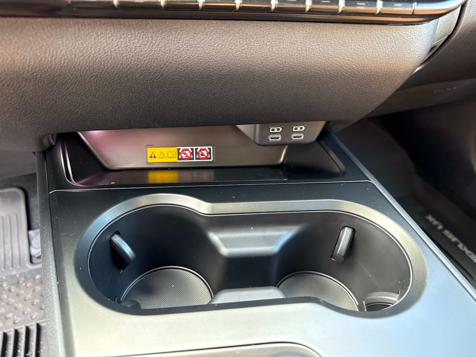 New 2026 Lexus UX 300h FWD w/ Accessory Package (2T) image 21