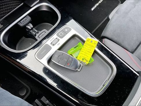 Used 2025 Mercedes-Benz CLA 250 image 34