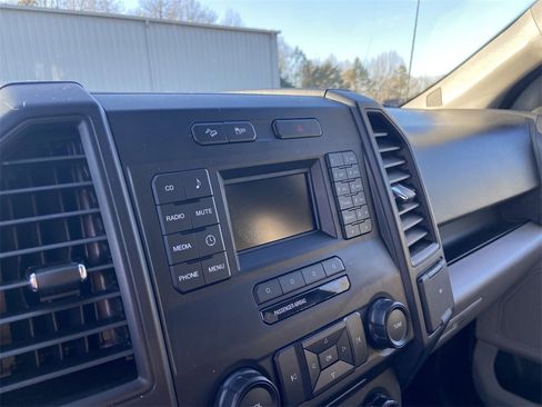 Used 2015 Ford F150 XL w/ Equipment Group 101A Mid image 18