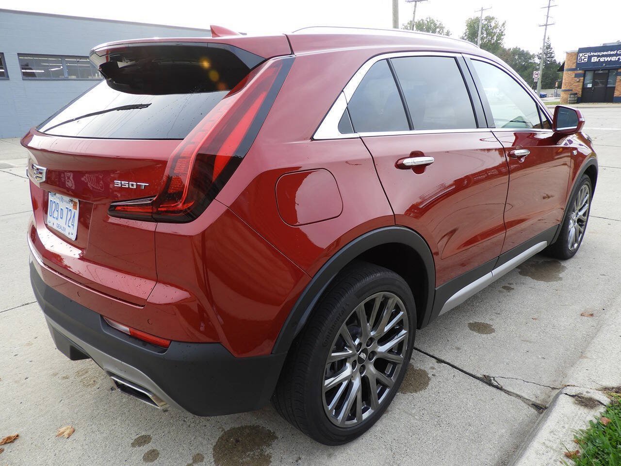 Used 2021 Cadillac XT4 Premium Luxury AWD/4WD image 8