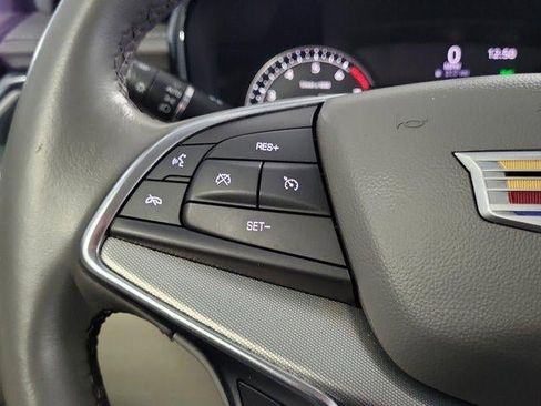 Certified 2022 Cadillac XT5 Premium Luxury image 15