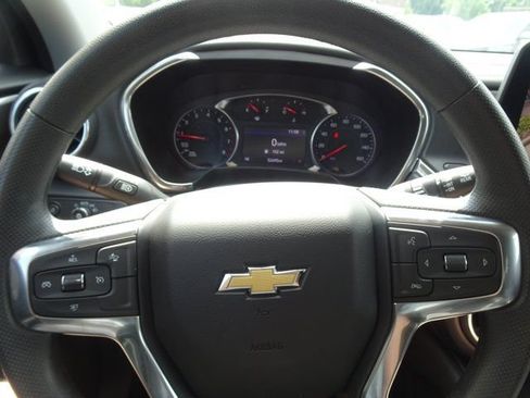 Used 2024 Chevrolet Blazer LT w/ Convenience Package FWD image 22