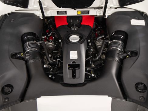 Certified 2022 Ferrari F8 Tributo RWD image 56