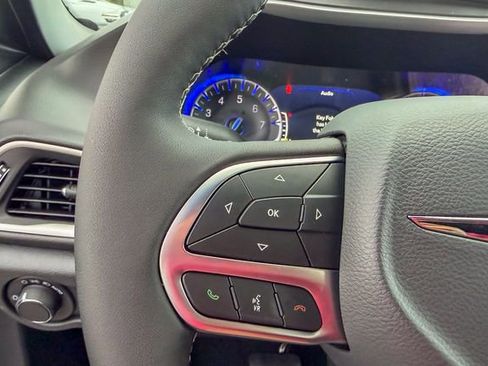 New 2026 Chrysler Voyager LX image 17