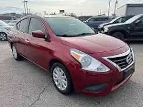 Used 2019 Nissan Versa SV FWD image 1