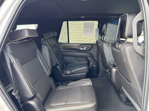 Used 2023 Chevrolet Tahoe Premier AWD/4WD image 46