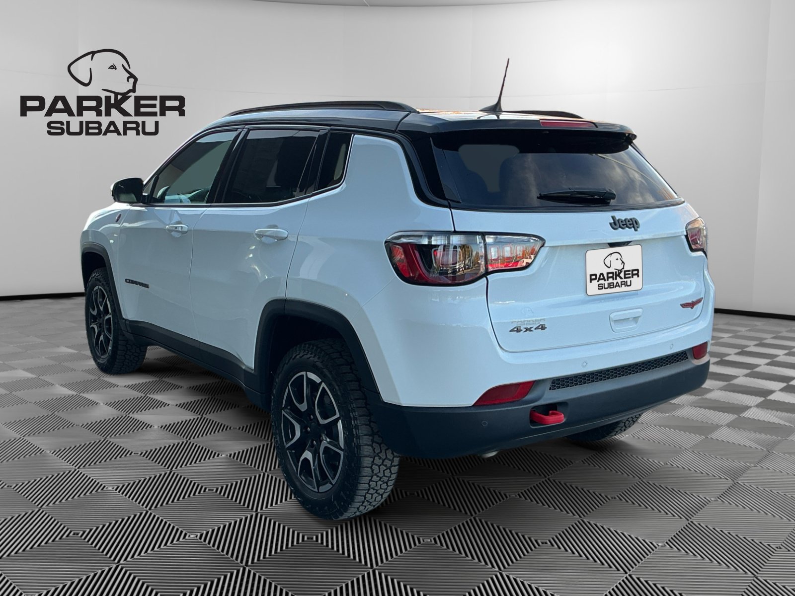 Used 2024 Jeep Compass Trailhawk AWD/4WD image 3