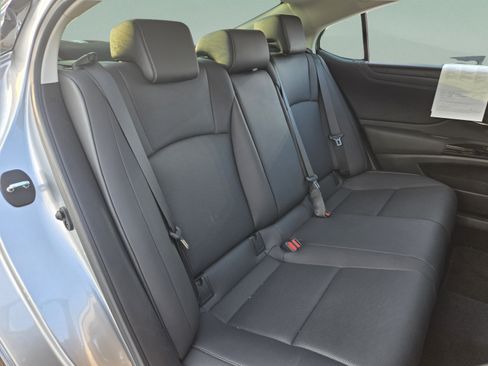 Used 2022 Lexus ES 350 w/ Premium Package FWD image 21