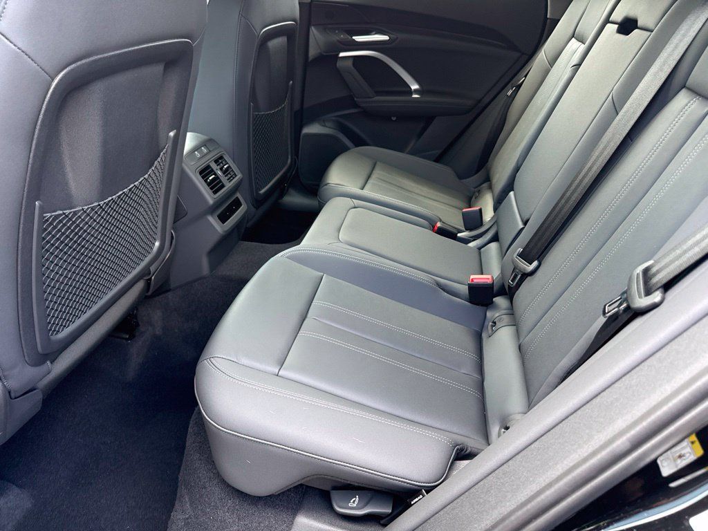 New 2026 Audi Q5 Premium AWD/4WD image 17