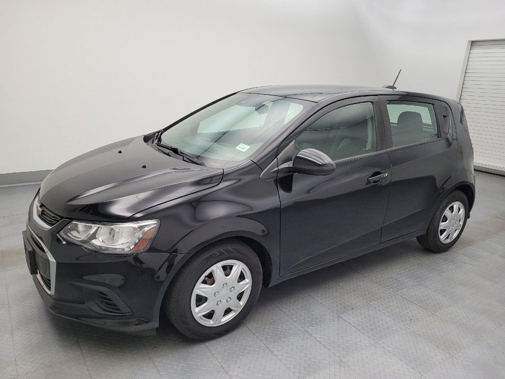 Used 2020 Chevrolet Sonic LT FWD image 2