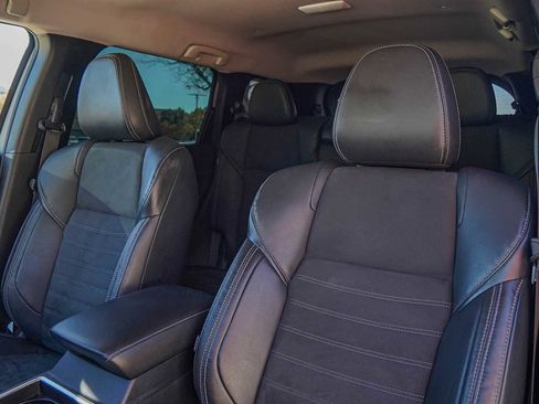 Used 2023 Mitsubishi Outlander SE image 11