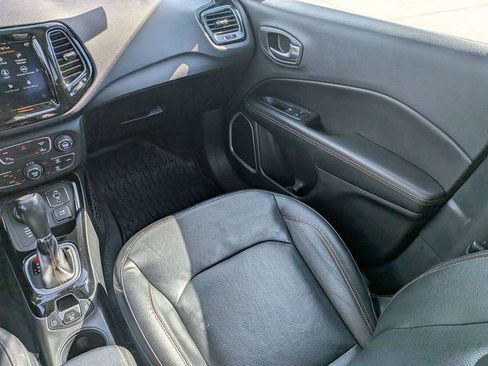 Certified 2018 Jeep Compass Limited w/ Navigation Group AWD/4WD image 18