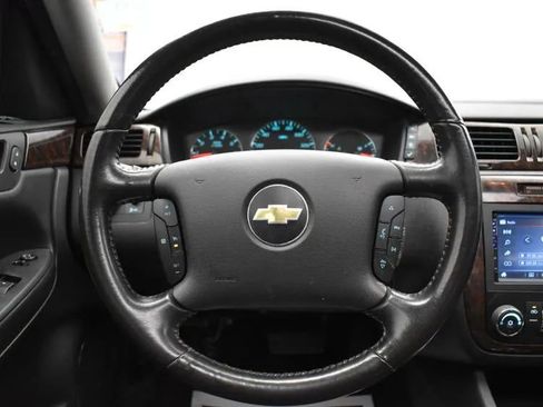 Used 2013 Chevrolet Impala LT w/ LT Sunroof Package image 20