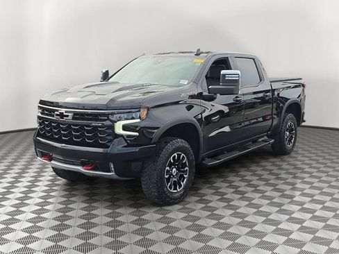 Used 2023 Chevrolet Silverado 1500 ZR2 AWD/4WD image 3
