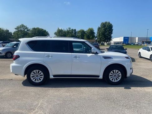 Used 2024 Nissan Armada SV w/ Cargo Package image 7