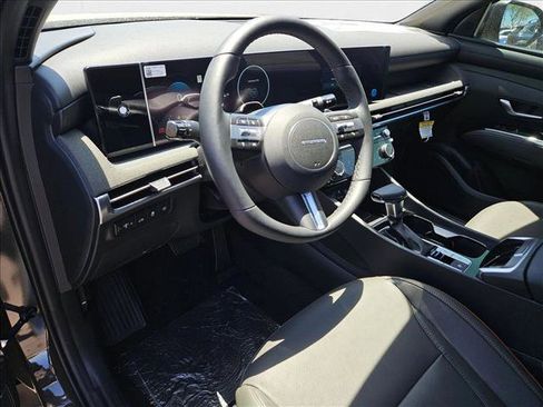 New 2025 Hyundai Santa Cruz Limited image 3