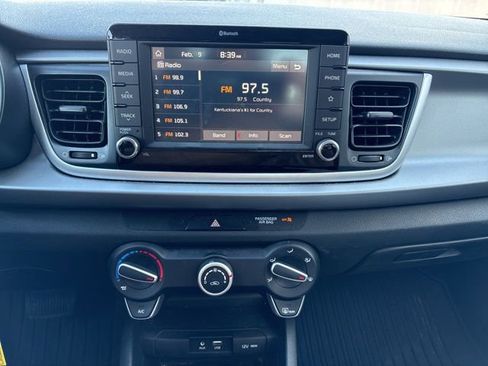 Used 2020 Kia Rio S image 12