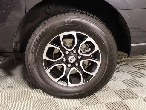 Used 2024 Ford Expedition Max XLT image 20