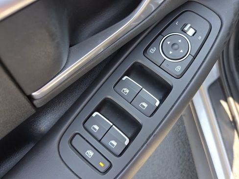 Used 2023 Hyundai Sonata SE FWD image 29